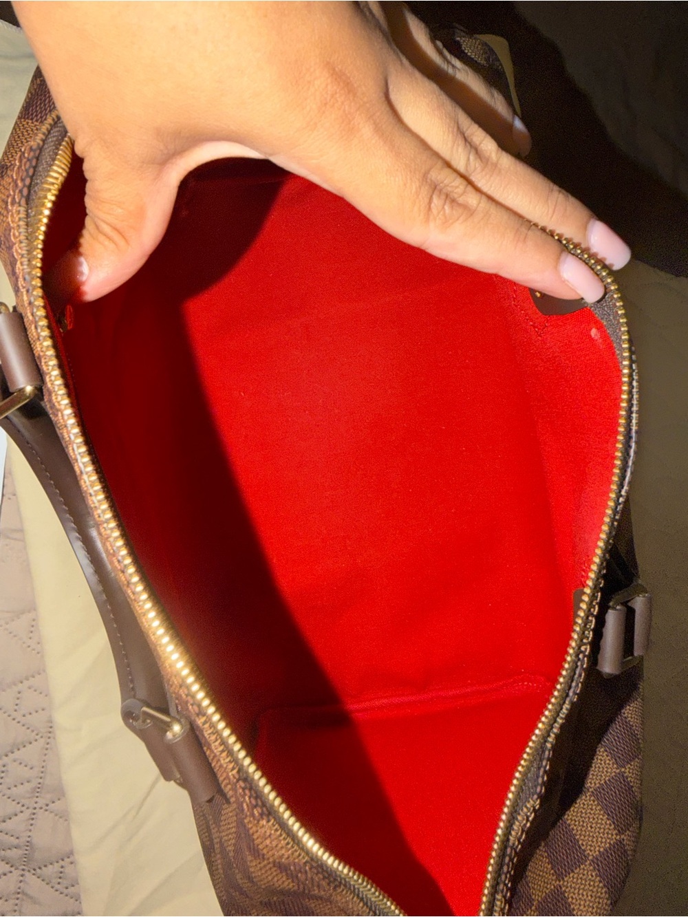 Louis Vuitton Speedy 35 Damier Ebene with Red Interior - Picture 5 of 11